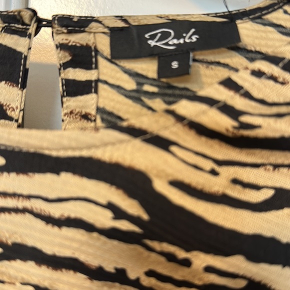 Rails Ora Abstract Print Mini-Dress - Picture 7 of 9